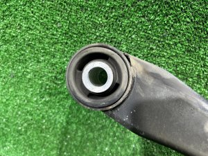 คานหลัง SUBARU OUTBACK OEM 20152AG000 BPE 2004 EZ30