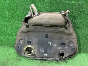 燃料タンク SUBARU OUTBACK OEM 42012AG011 BPE 2004 EZ30