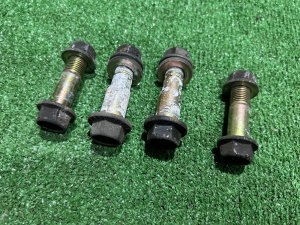 น็อตปรับศูนย์ล้อหน้า 20540AA090, 20540AA100 SUBARU OUTBACK