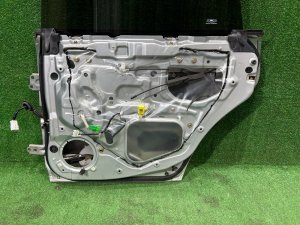 Right rear door SUBARU OUTBACK OEM 60409AG0409P BPE 2004 SILVER 39D, 3K3
