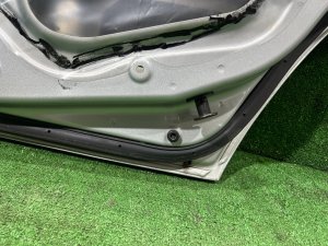 Right rear door SUBARU OUTBACK OEM 60409AG0409P BPE 2004 SILVER 39D, 3K3