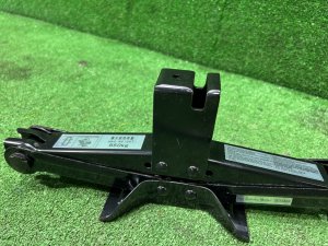 ジャッキ высокий SUBARU OUTBACK OEM 97032AG010 BPE 2004