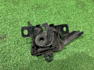 กลอนล็อกฝากระโปรงหน้า 57310AG000 SUBARU OUTBACK