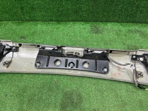 Friso da porta da bagageira SUBARU OUTBACK OEM 84261AG052TE BPE 2004 SILVER 39D, 3K3