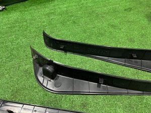 Embellecedores de faldón SUBARU OUTBACK OEM 94060AG170 94060AG180 BPE 2004 SILVER 39D, 3K3