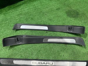 Embellecedores de faldón SUBARU OUTBACK OEM 94060AG170 94060AG180 BPE 2004 SILVER 39D, 3K3