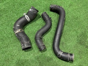 ท่อหม้อน้ำ 45161AG050 45161AG040 SUBARU OUTBACK