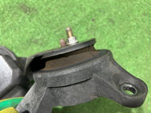 发动机支座 SUBARU OUTBACK OEM 41022AG020 41022AG030 BPE 2004 EZ30