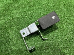 給油口オープナー SUBARU OUTBACK OEM 57340AG001 BPE 2004 SILVER 39D, 3K3