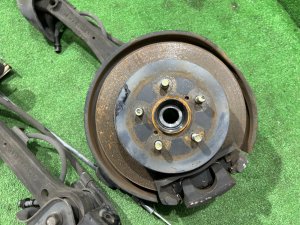 Bujes traseros SUBARU OUTBACK OEM 28473AG000 26700AG000 26692AG020 26692AG030 BPE 2004 EZ30