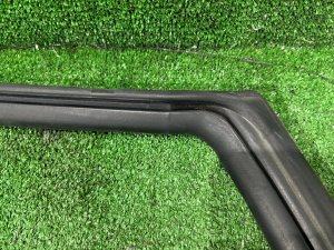 ยางขอบประตูซ้าย SUBARU OUTBACK OEM 63521AG010 BPE 2004 SILVER 39D, 3K3