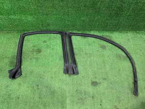 ยางขอบประตูขวา SUBARU OUTBACK OEM 63521AG000 BPE 2004 SILVER 39D, 3K3