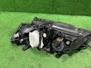 ไฟหน้า Ксенон SUBARU OUTBACK OEM 84001AG021 84001AG031 BPE 2004