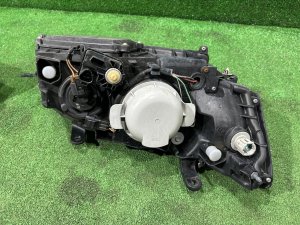 ไฟหน้า Ксенон SUBARU OUTBACK OEM 84001AG021 84001AG031 BPE 2004