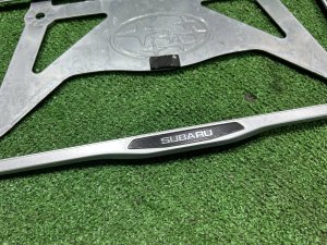 车牌框 SUBARU OUTBACK OEM 1234567 SILVER 39D, 3K3