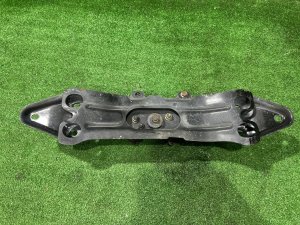 คานรองเกียร์ SUBARU LEGACY LANCASTER OEM 41011AE010 41022AE120 BHE BH9 2001 EZ30 AT