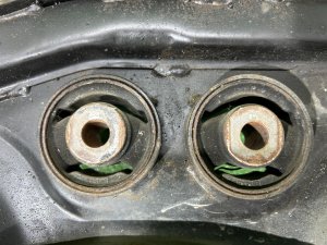 คานหลัง SUBARU LEGACY LANCASTER OEM 20152AE001 BHE BH9 BH5 BE5 BE9 BEE 2001 EZ30 AT