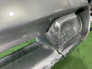 Front bumper дефекты SUBARU LEGACY LANCASTER OEM 57703AE230MQ BHE BH9 2001 SILVER/GREY 1U2