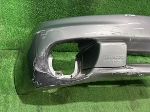Front bumper дефекты SUBARU LEGACY LANCASTER OEM 57703AE230MQ BHE BH9 2001 SILVER/GREY 1U2