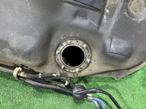 ถังน้ำมัน SUBARU LEGACY LANCASTER OEM 42012AE010 BHE BH9 2001 EZ30 AT
