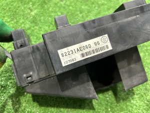 Fuse box SUBARU LEGACY LANCASTER OEM 82231AE060 BHE 2001 EZ30 AT