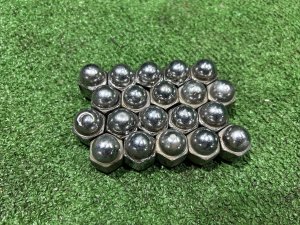 น็อตล้อ SUBARU LEGACY LANCASTER OEM 623006021 BHE 2001