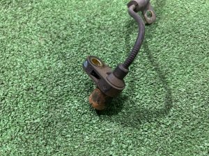 右リアABSセンサー SUBARU LEGACY LANCASTER OEM 27540AE020 BHE BH9 2001 EZ30 AT