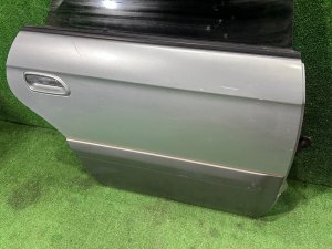 Right rear door SUBARU LEGACY LANCASTER OEM 60400AE420 BHE BH9 2001 SILVER/GREY 1U2