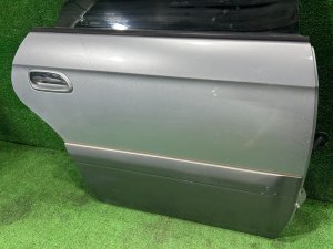 Right rear door SUBARU LEGACY LANCASTER OEM 60400AE420 BHE BH9 2001 SILVER/GREY 1U2