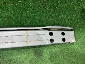 フロントバンパーレインフォースメント SUBARU LEGACY LANCASTER OEM 57711AE340 BH9 BHE 2001