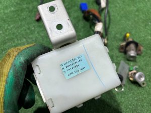 สวิตช์กุญแจสตาร์ท Комплект замков SUBARU LEGACY LANCASTER OEM 57491AE740 88035AE100 BHE BH9 BH5 2001 SILVER/GREY 1U2