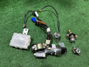 สวิตช์กุญแจสตาร์ท Комплект замков SUBARU LEGACY LANCASTER OEM 57491AE740 88035AE100 BHE BH9 BH5 2001 SILVER/GREY 1U2