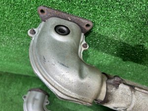 Exhaust manifold БЕЗ КАТАА !!! SUBARU LEGACY LANCASTER OEM 44101AE050 BHE BEE 2001 EZ30 AT
