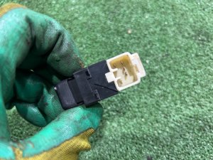Power/Hold 开关 SUBARU LEGACY LANCASTER OEM 83245AE000 BHE 2001 EZ30 AT