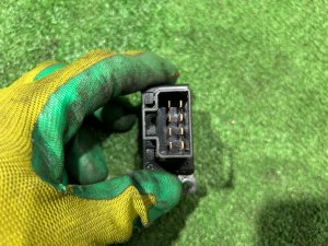 Hazard warning switch SUBARU LEGACY LANCASTER OEM 83037AE000 BH9 2001 EZ30 AT