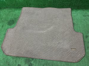 Коврик багажника чистый SUBARU LEGACY LANCASTER OEM 95066AE030GG BHE BH9 BH5 2001 SILVER/GREY 1U2