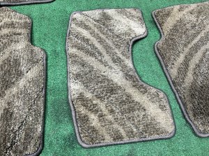 Floor mats SUBARU LEGACY LANCASTER OEM 95011AE050GG BHE 2001 SILVER/GREY 1U2