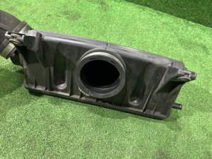 エアクリーナーボックス под СВАП SUBARU LEGACY LANCASTER OEM 14435AA074 46051AE000 46052AE000 46040FE010 46023FC041 BHE BEE 2001 EZ30 AT