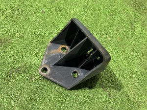 左后保险杠支架 SUBARU LEGACY LANCASTER OEM 57707AE070 BHE 2001 SILVER/GREY 1U2