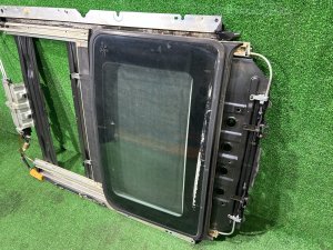 ซันรูฟด้านหลัง SUBARU LEGACY LANCASTER OEM 65410AE030GF 65430AE011 BHE BH9 BH5 2001 SILVER/GREY 1U2