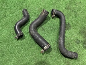 ラジエーターホース SUBARU LEGACY LANCASTER OEM 45161AE050 45161AE060 45161AE070 BHE BEE 2001 EZ30 AT