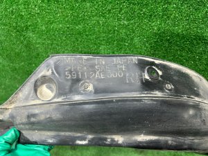 Guarda-pó traseiro direito SUBARU LEGACY LANCASTER OEM 59112AE000 BHE BH9 2001 SILVER/GREY 1U2