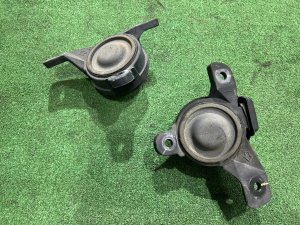 Engine mounts 41022AE100 41022AE110 SUBARU LEGACY LANCASTER