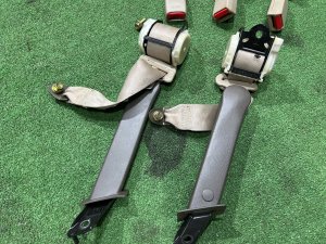 Cintos de segurança traseiros SUBARU LEGACY LANCASTER OEM 64660AE000ML 64660AE010ML BHE BH9 2001 SILVER/GREY 1U2