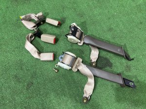 Cintos de segurança traseiros SUBARU LEGACY LANCASTER OEM 64660AE000ML 64660AE010ML BHE BH9 2001 SILVER/GREY 1U2
