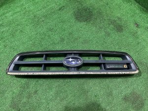 Rejilla del radiador SUBARU LEGACY LANCASTER OEM 91121AE260 BHE 2001 SILVER/GREY 1U2