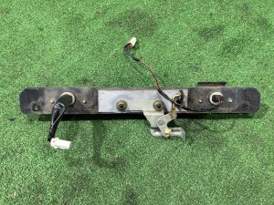 Puxador da porta da bagageira SUBARU LEGACY LANCASTER OEM 62150AA211 84301AC030 BHE 2001 SILVER/GREY 1U2