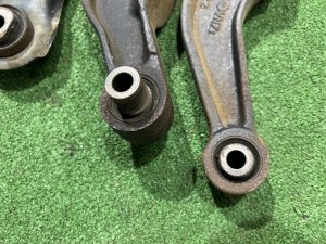 リアアーム SUBARU LEGACY LANCASTER OEM 20250AE010 20250AE000 20250AE020 20250AE040 BHE BH9 2001 EZ30 AT