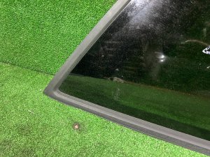 Right rear quarter glass целый молдинг SUBARU LEGACY LANCASTER OEM 65210AE250NB BHE 2001