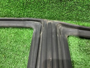 右ドアウェザーストリップ SUBARU LEGACY LANCASTER OEM 63521AE020 BHE BH9 BH5 BE5 BE9 BEE 2001 SILVER/GREY 1U2